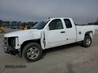 2007 Chevrolet Silverado 1500 LT w/1LT with VIN 2GCEC19JX71619041, listed as a Copart auction lot 43668635 with 526,295 mi miles and Salvage Title. Bid and sale history available at carsss.com. Image 1.