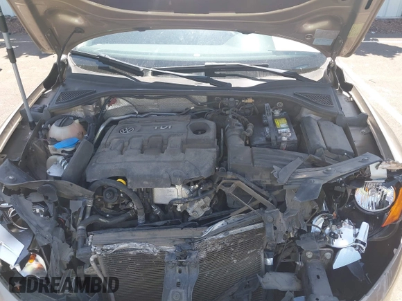 2015 Volkswagen Passat SE с VIN 1VWBV7A39FC067485, выставлен на аукционе IAAI как лот 42228324 с пробегом 147 214 миль миль и . История ставок и продаж доступна на DreamBid. Изображение 10.
