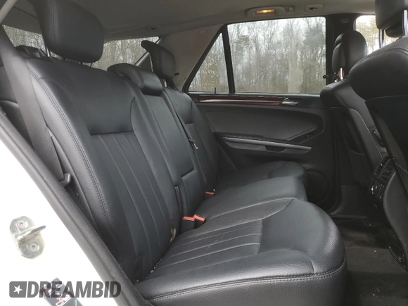 2008 Mercedes-Benz M 550 z VIN 4JGBB72E28A385552, wystawiony jako Copart lot #50704215 z przebiegiem 165 925 mil mil oraz Szkoda całkowita • Salvage title. Historia ofert i sprzedaży dostępna na DreamBid. Obrazek 11.