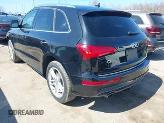 2015 Audi Q5 Premium Plus z VIN WA1DGAFP5FA054124, wystawiony jako IAAI lot #41890802 z przebiegiem 121 860 mil mil oraz . Historia ofert i sprzedaży dostępna na DreamBid. Obrazek 3.