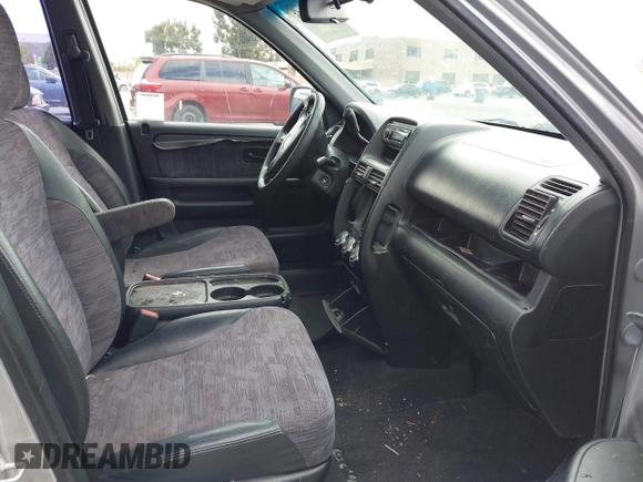 2002 Honda CR-V LX with VIN JHLRD68422C008983, listed as a IAAI auction lot 42112835 with 198,114 mi miles and . Bid and sale history available at carsss.com. Image 5.