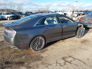 2015 Lincoln MKZ Hybrid with VIN 3LN6L2LU3FR624116, listed as a IAAI auction lot 41697007 with 59,083 mi miles. Bid and sale history available at carsss.com. Image 4.
