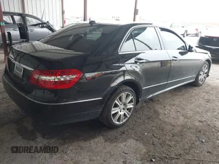 2013 Mercedes-Benz E 350 Luxury with VIN WDDHF5KB1DA742801, listed as a IAAI auction lot 41516130 with Not Provided miles and . Bid and sale history available at DreamBid. Image 4.