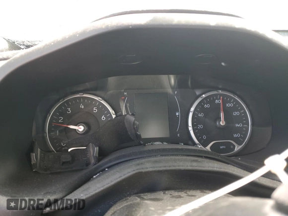2023 Jeep Renegade Latitude z VIN ZACNJDB10PPP59961, wystawiony jako Copart lot #61457135 z przebiegiem Nie podano mil oraz Szkoda całkowita • Salvage title. Historia ofert i sprzedaży dostępna na DreamBid. Obrazek 9.