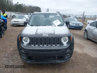 2018 Jeep Renegade Latitude with VIN ZACCJABB0JPG70206, listed as a IAAI auction lot 41630430 with 120,375 mi miles. Bid and sale history available at carsss.com. Image 13.