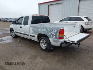 2000 Chevrolet Silverado 1500 LS with VIN 2GCEC19T4Y1407058, listed as a IAAI auction lot 41699820 with 309,057 mi miles. Bid and sale history available at carsss.com. Image 3.
