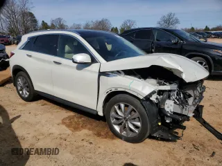 2021 Infiniti QX50 Luxe z VIN 3PCAJ5BB5MF125399, wystawiony jako Copart lot #45708015 z przebiegiem 26 913 mil mil oraz Szkody całkowita. Historia ofert i sprzedaży dostępna na DreamBid. Obrazek 4.