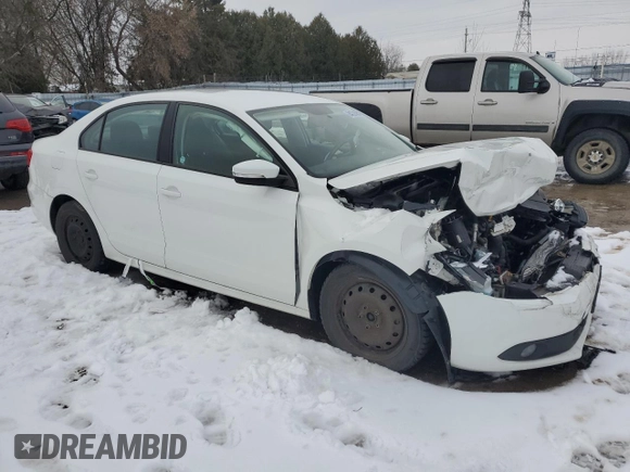 2014 Volkswagen Jetta with VIN 3VWWL7AJ8EM264246, listed as a Copart auction lot 84331484 with 130,691 mi miles and Salvage title. Bid and sale history available at DreamBid. Image 4.
