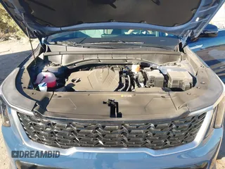2024 Kia Sorento S z VIN 5XYRL4JC0RG276555, wystawiony jako IAAI lot #41417131 z przebiegiem 7 149 mil mil oraz . Historia ofert i sprzedaży dostępna na DreamBid. Obrazek 10.