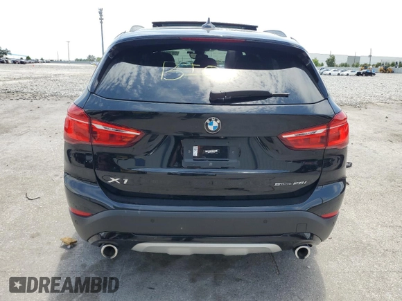 2021 BMW X1 sDrive28i z VIN WBXJG7C05M5U10504, wystawiony jako Copart lot #58708935 z przebiegiem 25 180 mil mil oraz Nie do naprawy • Non repairable. Historia ofert i sprzedaży dostępna na DreamBid. Obrazek 6.