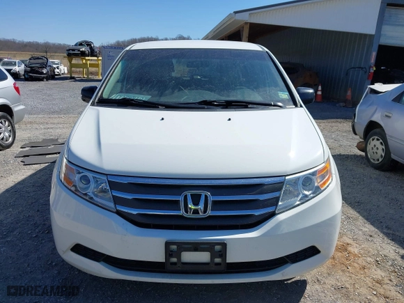2011 Honda Odyssey EX with VIN 5FNRL5H46BB024892, listed as a IAAI auction lot 41752663 with 137,681 mi miles. Bid and sale history available at carsss.com. Image 13.