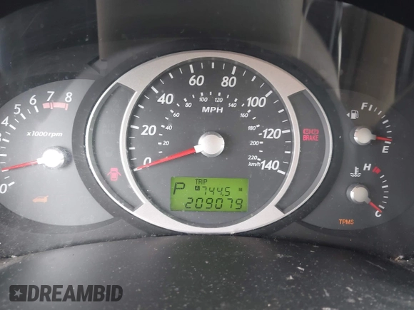 2007 Hyundai Tucson SE with VIN KM8JN12D07U670447, listed as a IAAI auction lot 41946768 with 209,079 mi miles. Bid and sale history available at carsss.com. Image 7.