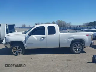 2009 GMC Sierra 1500 SLE with VIN 1GTEK29089Z267703, listed as a IAAI auction lot 41811975 with 250,825 mi miles and . Bid and sale history available at DreamBid. Image 14.