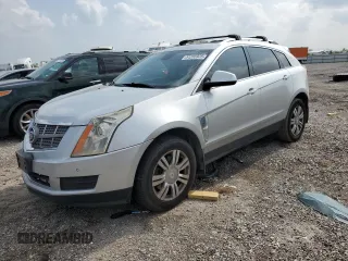 2010 Cadillac SRX Luxury Collection z VIN 3GYFNAEY9AS647775, wystawiony jako Copart lot #51205925 z przebiegiem 145 407 mil mil oraz Szkoda całkowita • Salvage title. Historia ofert i sprzedaży dostępna na DreamBid. Obrazek 1.