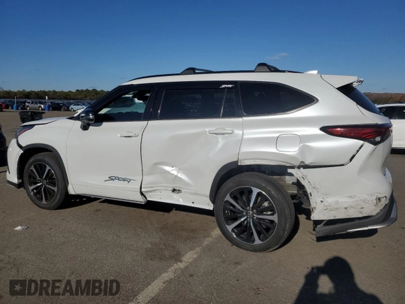 2022 Toyota Highlander XSE z VIN 5TDLZRBH7NS195870, wystawiony jako Copart lot #82544134 z przebiegiem 33 590 mil mil oraz Nie do naprawy • Non repairable. Historia ofert i sprzedaży dostępna na DreamBid. Obrazek 2.