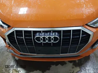2023 Audi Q3 S line Premium z VIN WA1DECF3XP1112714, wystawiony jako IAAI lot #41918405 z przebiegiem 30 969 mil mil oraz . Historia ofert i sprzedaży dostępna na DreamBid. Obrazek 13.
