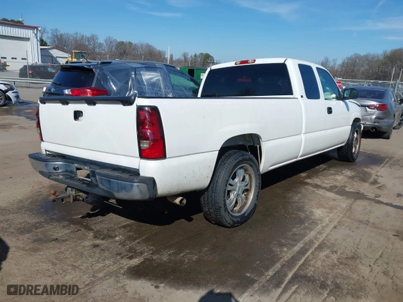 2006 Chevrolet Silverado 1500 LT1 with VIN 1GCEC19Z66E241982, listed as a IAAI auction lot 41498097 with 102,462 mi miles. Bid and sale history available at carsss.com. Image 4.