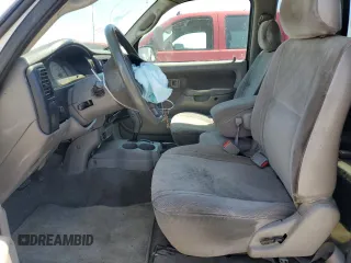 2004 Toyota Tacoma z VIN 5TEVL52N14Z401940, wystawiony jako Copart lot #55257905 z przebiegiem 288 990 mil mil oraz Szkoda całkowita • Salvage title. Historia ofert i sprzedaży dostępna na DreamBid. Obrazek 7.