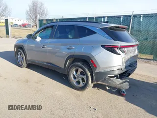 2023 Hyundai Tucson SEL z VIN KM8JBCAE2PU248128, wystawiony jako IAAI lot #41771316 z przebiegiem 52 224 mil mil oraz . Historia ofert i sprzedaży dostępna na DreamBid. Obrazek 3.