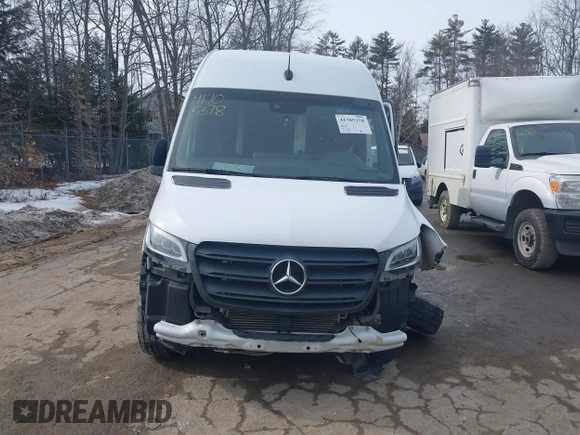 2020 Mercedes-Benz Sprinter Cargo with VIN W1Y4ECHYXLP236211, listed as a IAAI auction lot 41705378 with 139,901 mi miles and . Bid and sale history available at carsss.com. Image 11.