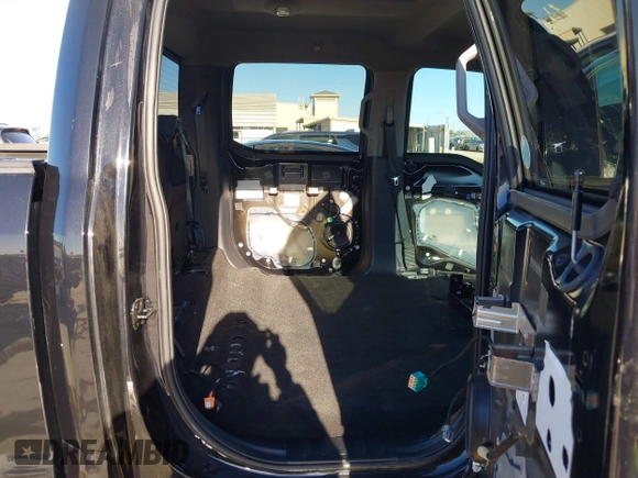 2019 Ford F-150 XL with VIN 1FTEW1E55KFB03252, listed as a IAAI auction lot 41264427 with 39,882 mi miles. Bid and sale history available at carsss.com. Image 8.