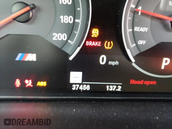 2018 BMW M3 z VIN WBS8M9C57J5J79220, wystawiony jako Copart lot #56683123 z przebiegiem 37 456 mil mil oraz . Historia ofert i sprzedaży dostępna na DreamBid. Obrazek 9.