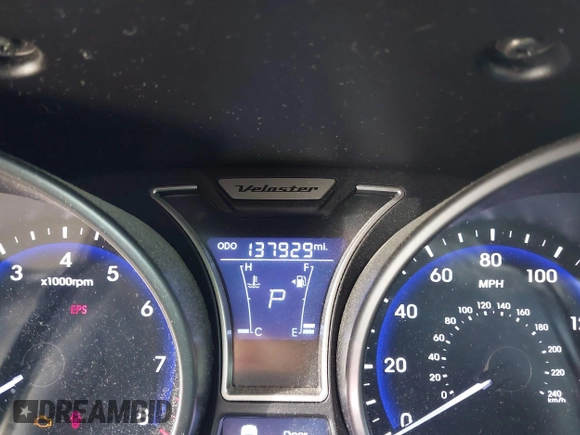 2013 Hyundai Veloster Turbo w/Black Int with VIN KMHTC6AE8DU175611, listed as a IAAI auction lot 42057549 with 137,929 mi miles. Bid and sale history available at carsss.com. Image 7.