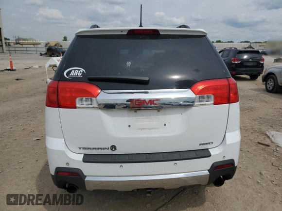 2013 GMC Terrain SLT z VIN 2GKFLXE30D6247517, wystawiony jako Copart lot #56022355 z przebiegiem 183 374 mil mil oraz Szkoda całkowita • Salvage title. Historia ofert i sprzedaży dostępna na DreamBid. Obrazek 6.