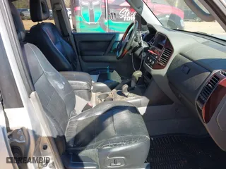 2002 Mitsubishi Montero LTD with VIN JA4MW51R22J069032, listed as a IAAI auction lot 41664411 with 278,895 mi miles. Bid and sale history available at carsss.com. Image 5.