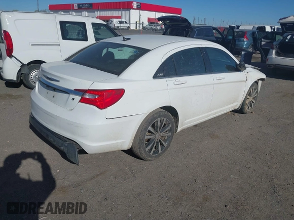 2011 Chrysler 200 S with VIN 1C3BC8FG3BN598176, listed as a IAAI auction lot 41869108 with 186,793 mi miles. Bid and sale history available at carsss.com. Image 4.