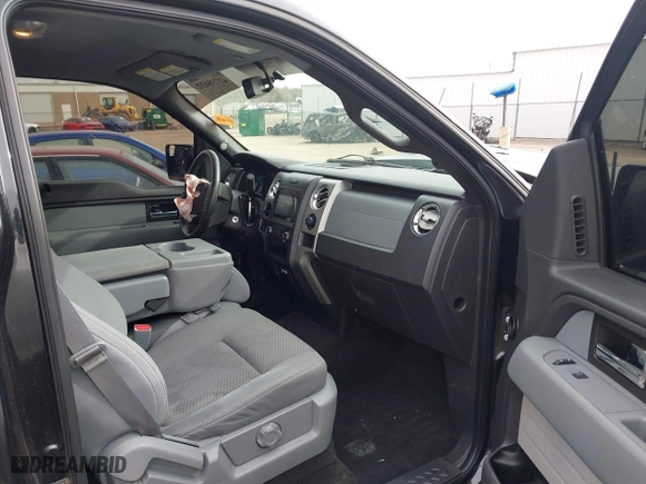 2014 Ford F-150 XL with VIN 1FTMF1CM2EFA69992, listed as a IAAI auction lot 41738432 with 107,778 mi miles. Bid and sale history available at carsss.com. Image 5.