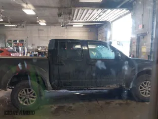 2016 Nissan Frontier SV with VIN 1N6AD0EV4GN715029, listed as a IAAI auction lot 41413733 with NaN miles. Bid and sale history available at carsss.com. Image 13.
