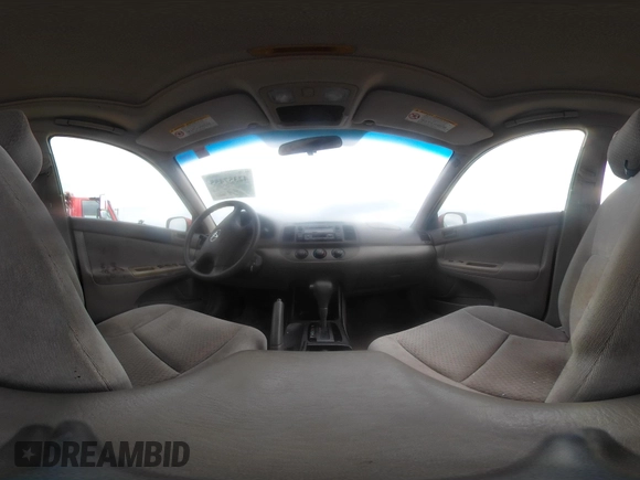 2002 Toyota Camry LE z VIN 4T1BE30K32U110304, wystawiony jako IAAI lot #42357455 z przebiegiem 221 389 mil mil oraz . Historia ofert i sprzedaży dostępna na DreamBid. Obrazek 18.