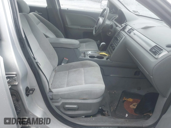 2005 Ford Five Hundred SE z VIN 1FAFP23115G106256, wystawiony jako IAAI lot #42263958 z przebiegiem Nie podano mil oraz . Historia ofert i sprzedaży dostępna na DreamBid. Obrazek 5.