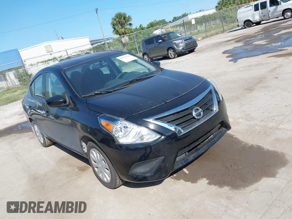 2016 Nissan Versa S Plus with VIN 3N1CN7AP8GL892503, listed as a IAAI auction lot 41970341 with 118,549 mi miles. Bid and sale history available at carsss.com. Image 1.