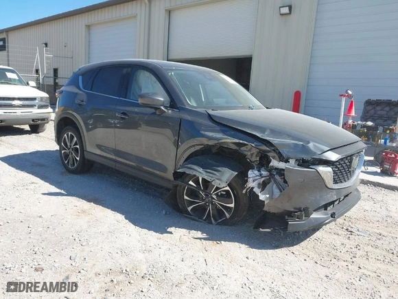 2022 Mazda CX-5 2.5 S Premium Package with VIN JM3KFBDMXN1626499, listed as a IAAI auction lot 41700800 with NaN miles. Bid and sale history available at carsss.com. Image 1.