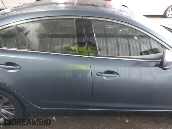 2018 Mazda Mazda6 Touring with VIN JM1GL1VM6J1313332, listed as a IAAI auction lot 41904791 with 71,558 mi miles. Bid and sale history available at carsss.com. Image 14.