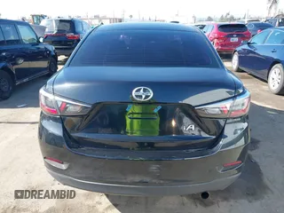 2016 Scion iA z VIN 3MYDLBZV4GY140248, wystawiony jako IAAI lot #42282531 z przebiegiem 72 644 mil mil oraz . Historia ofert i sprzedaży dostępna na DreamBid. Obrazek 16.