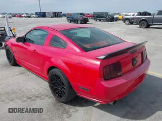 2006 Ford Mustang GT Deluxe with VIN 1ZVFT82H465211066, listed as a IAAI auction lot 41572368 with 84,389 mi miles. Bid and sale history available at carsss.com. Image 3.