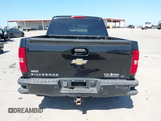 2010 Chevrolet Silverado 1500 LT with VIN 3GCRCSE08AG108110, listed as a IAAI auction lot 42011464 with 177,771 mi miles and . Bid and sale history available at DreamBid. Image 16.