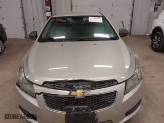 2013 Chevrolet Cruze LS with VIN 1G1PA5SG4D7239463, listed as a IAAI auction lot 41718052 with 105,347 mi miles. Bid and sale history available at carsss.com. Image 12.