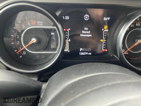 2021 Jeep Gladiator 80th Anniversary с VIN 1C6HJTAG8ML520827, выставлен на аукционе Copart как лот 63643585 с пробегом 128 279 миль миль и Чистый • Clean title. История ставок и продаж доступна на DreamBid. Изображение 7.