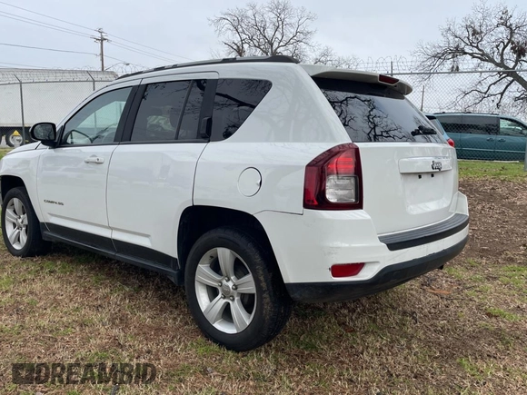 2016 Jeep Compass Sport with VIN 1C4NJCBA3GD568160, listed as a Copart auction lot 44409505 with 174,612 mi miles and Clean title. Bid and sale history available at DreamBid. Image 3.