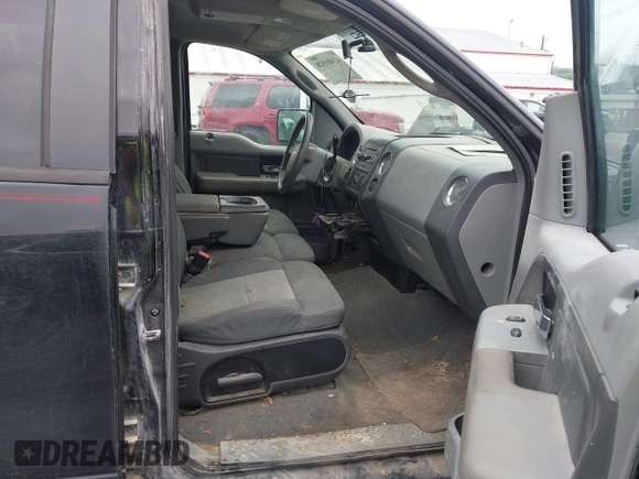 2008 Ford F-150 XLT z VIN 1FTPW14V08FB18115, wystawiony jako IAAI lot #42401528 z przebiegiem 265 185 mil mil oraz . Historia ofert i sprzedaży dostępna na DreamBid. Obrazek 5.