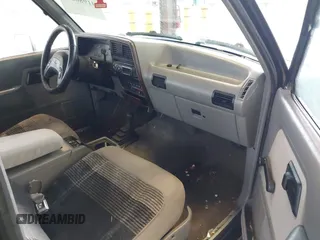 1989 Ford Ranger with VIN 1FTCR15T2KPB41366, listed as a IAAI auction lot 41980273 with 57,772 mi miles. Bid and sale history available at carsss.com. Image 5.