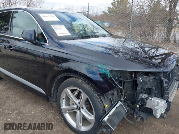 2019 Audi Q7 Prestige with VIN WA1VABF75KD030619, listed as a IAAI auction lot 41865422 with 66,151 mi miles and . Bid and sale history available at DreamBid. Image 18.