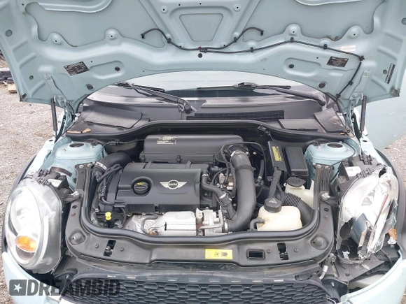 2011 MINI Convertible S с VIN WMWZP3C5XBTX84469, выставлен на аукционе IAAI как лот 41738707 с пробегом 77 464 миль миль и . История ставок и продаж доступна на DreamBid. Изображение 10.