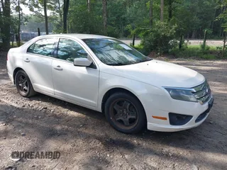 2010 Ford Fusion SE with VIN 3FAHP0HA1AR172444, listed as a IAAI auction lot 42817042 with 106,879 mi miles and . Bid and sale history available at DreamBid. Image 1.