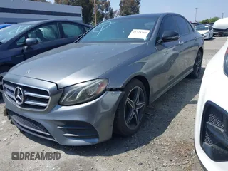 2018 Mercedes-Benz E-Class E 300 with VIN WDDZF4JB0JA433719, listed as a IAAI auction lot 41728360 with 46,848 mi miles. Bid and sale history available at carsss.com. Image 23.