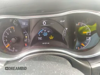 2020 Jeep Grand Cherokee Limited X z VIN 1C4RJEBG6LC323953, wystawiony jako IAAI lot #42355148 z przebiegiem 61 121 mil mil oraz . Historia ofert i sprzedaży dostępna na DreamBid. Obrazek 7.
